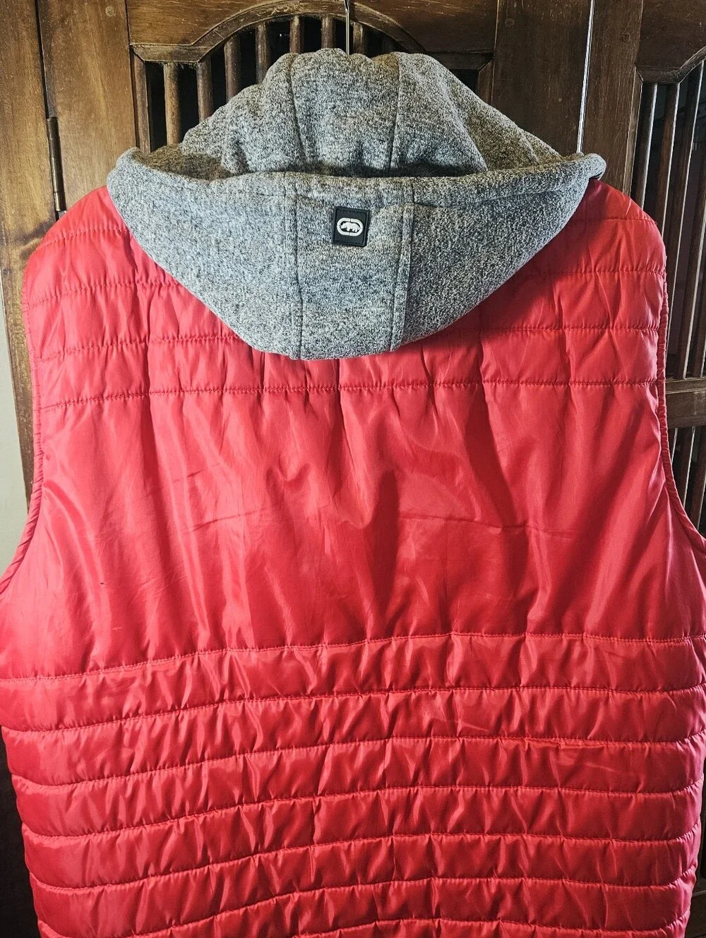 Ecko Unltd Mens  Red Puffer Vest with Gray Hood. Size XL